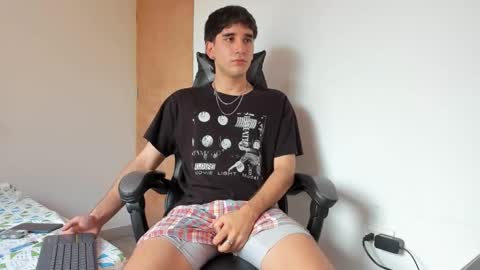 Snapshot of leo_jones389 chatting on March 8, 2025, 6:47 pm Leo Jones online show from March 8, 2025, 6:47 pm