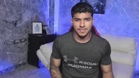 Leo independent model online show from November 11, 2025, 1:27 am