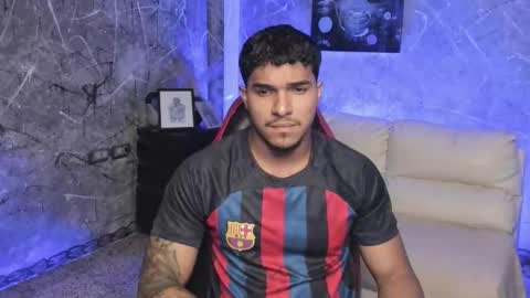 Leo independent model online show from November 27, 2025, 12:35 am