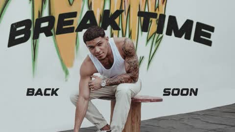 Leo independent model online show from December 15, 2025, 2:05 am