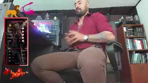 Snapshot of leon_1717 chatting on September 10, 2025, 3:23 pm Leon online show from September 10, 2025, 3:23 pm