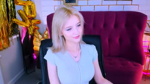 leonastone online show from September 12, 2025, 5:02 pm