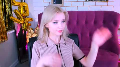 leonastone online show from September 18, 2025, 6:21 pm