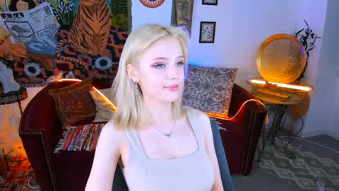 leonastone online show from September 27, 2025, 5:29 pm