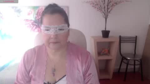 Snapshot of leonela_69 chatting on February 22, 2025, 7:25 pm leonela online show from February 22, 2025, 7:25 pm