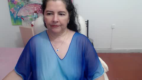 Snapshot of leonela_69 chatting on October 18, 2025, 9:10 am leonela online show from October 18, 2025, 9:10 am