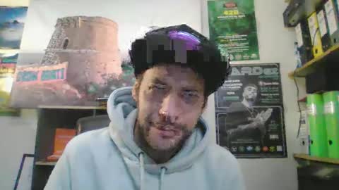 Snapshot of leonidascum chatting on November 29, 2025, 9:34 am leonidascum online show from November 29, 2025, 9:34 am