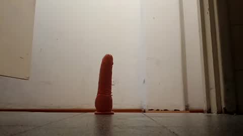 Snapshot of leoylola chatting on November 3, 2025, 6:20 pm Abril online show from November 3, 2025, 6:20 pm