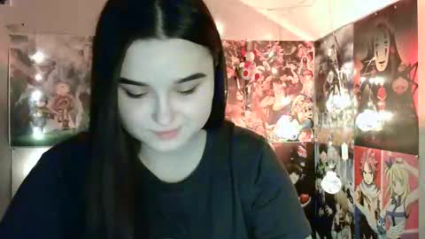 Snapshot of leraaa72 chatting on December 14, 2024, 7:18 am little secret online show from December 14, 2024, 7:18 am