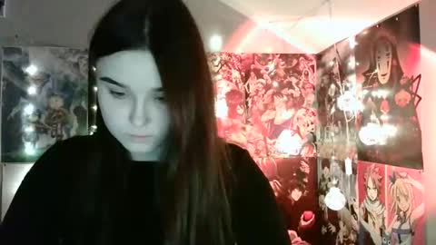 Snapshot of leraaa72 chatting on December 21, 2024, 7:13 am little secret online show from December 21, 2024, 7:13 am