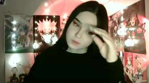 Snapshot of leraaa72 chatting on December 27, 2024, 7:18 am little secret online show from December 27, 2024, 7:18 am