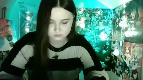 Snapshot of leraaa72 chatting on January 7, 2025, 7:10 am little secret online show from January 7, 2025, 7:10 am