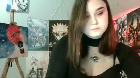 Snapshot of leraaa72 chatting on February 3, 2025, 7:51 am little secret online show from February 3, 2025, 7:51 am