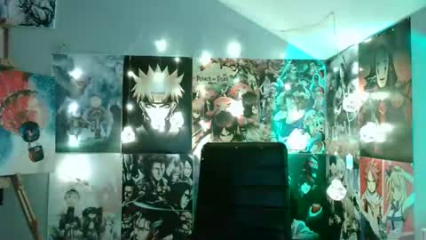 Snapshot of leraaa72 chatting on February 4, 2025, 11:05 am little secret online show from February 4, 2025, 11:05 am