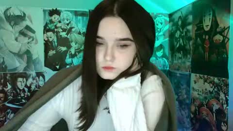 Snapshot of leraaa72 chatting on February 19, 2025, 7:06 am little secret online show from February 19, 2025, 7:06 am