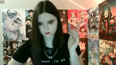 Snapshot of leraaa72 chatting on March 4, 2025, 7:11 pm little secret online show from March 4, 2025, 7:11 pm