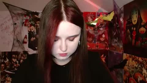 Snapshot of leraaa72 chatting on October 2, 2025, 6:09 am little secret online show from October 2, 2025, 6:09 am