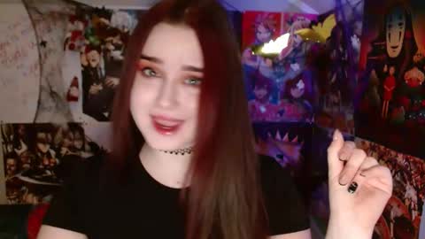 Snapshot of leraaa72 chatting on October 17, 2025, 9:12 am little secret online show from October 17, 2025, 9:12 am