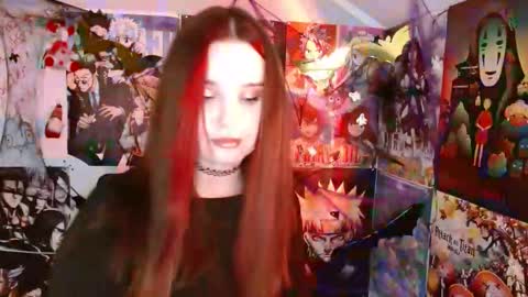 Snapshot of leraaa72 chatting on October 31, 2025, 7:20 am little secret online show from October 31, 2025, 7:20 am