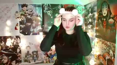 Snapshot of leraaa72 chatting on November 25, 2025, 7:47 pm little secret online show from November 25, 2025, 7:47 pm