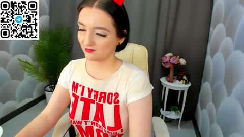 Lesley online show from November 15, 2025, 5:27 am