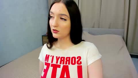 Lesley online show from November 19, 2025, 4:23 am