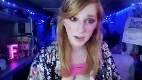 Snapshot of lesleygumgrass chatting on March 7, 2025, 7:41 am LesleyGumGrass- The Boring Trans girl online show from March 7, 2025, 7:41 am