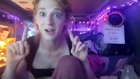 Snapshot of lesleygumgrass chatting on October 11, 2025, 5:55 pm LesleyGumGrass- The Boring Trans girl online show from October 11, 2025, 5:55 pm