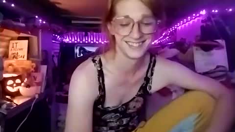 LesleyGumGrass- The Boring Trans girl online show from October 20, 2025, 10:10 pm