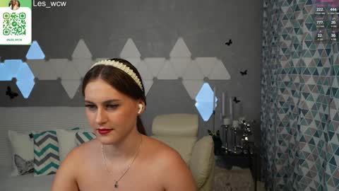 Snapshot of lesliekorfs chatting on January 29, 2025, 12:43 am LeslieKorfs online show from January 29, 2025, 12:43 am