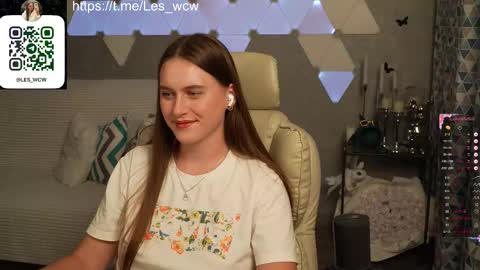 Snapshot of lesliekorfs chatting on October 23, 2025, 7:12 pm LeslieKorfs online show from October 23, 2025, 7:12 pm