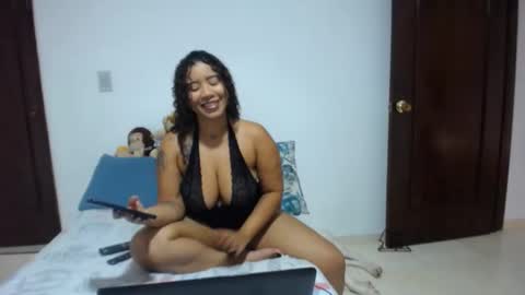 Snapshot of leslycarsson chatting on January 20, 2025, 5:59 pm lesly online show from January 20, 2025, 5:59 pm