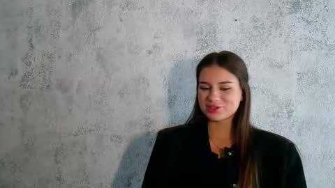 Emily online show from September 9, 2025, 6:13 am