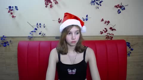 Snapshot of letty_curly chatting on December 9, 2024, 12:08 pm letty_curly online show from December 9, 2024, 12:08 pm