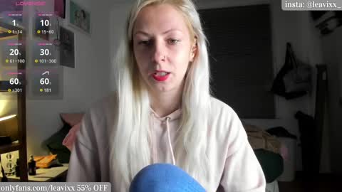 LeaVixx online show from March 3, 2025, 6:55 pm