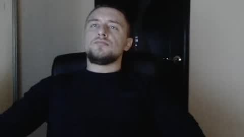 lev1ngston online show from December 1, 2024, 9:59 pm