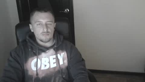 lev1ngston online show from January 19, 2025, 8:30 pm