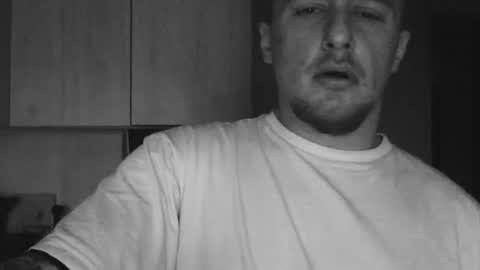 lev1ngston online show from December 2, 2025, 12:54 pm