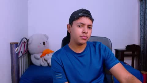      0600AM-1200PM - online show from December 3, 2025, 3:47 am