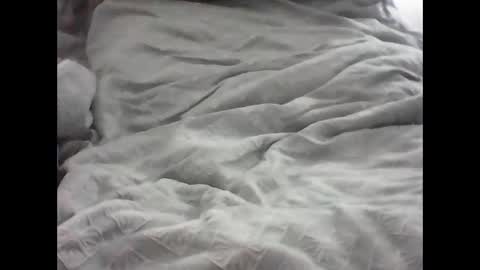 Snapshot of leweylewy chatting on October 15, 2025, 2:33 am leweylewy online show from October 15, 2025, 2:33 am