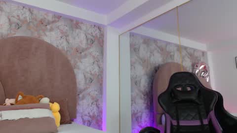 LexaDeRuso online show from February 14, 2025, 7:54 pm