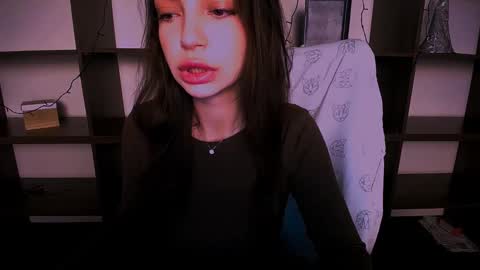 Alexia online show from December 20, 2024, 1:11 pm