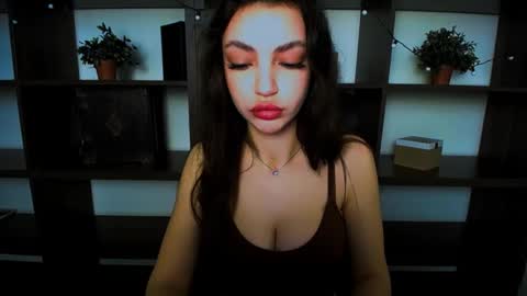 Alexia online show from March 7, 2025, 12:23 pm