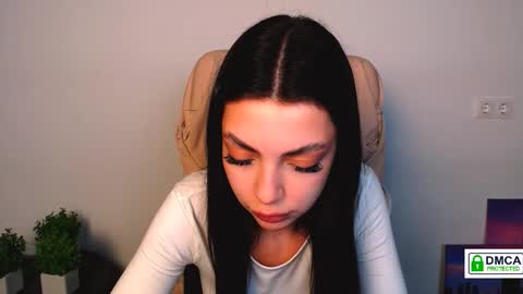 Alexia online show from September 18, 2025, 5:48 pm