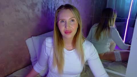 Snapshot of lexi_u_ chatting on November 20, 2025, 6:13 am LEXXY online show from November 20, 2025, 6:13 am