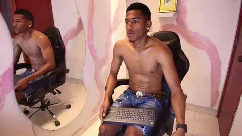 Snapshot of lexianddeker chatting on September 23, 2025, 2:53 pm Lexi Derek online show from September 23, 2025, 2:53 pm