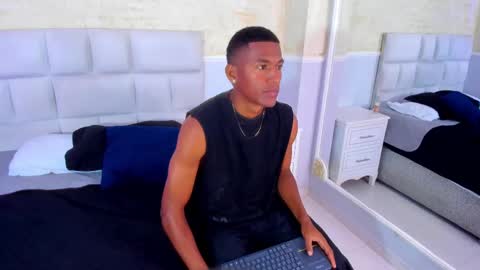 Snapshot of lexianddeker chatting on September 30, 2025, 4:56 pm Lexi Derek online show from September 30, 2025, 4:56 pm