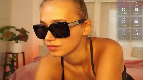 Snapshot of lexicoy_ chatting on September 11, 2025, 9:42 am Lexi online show from September 11, 2025, 9:42 am