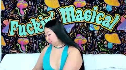 Lexie Mack online show from November 19, 2025, 5:46 pm