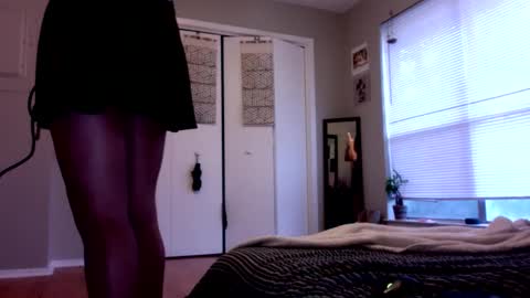 lexwyoex online show from September 23, 2025, 12:41 pm